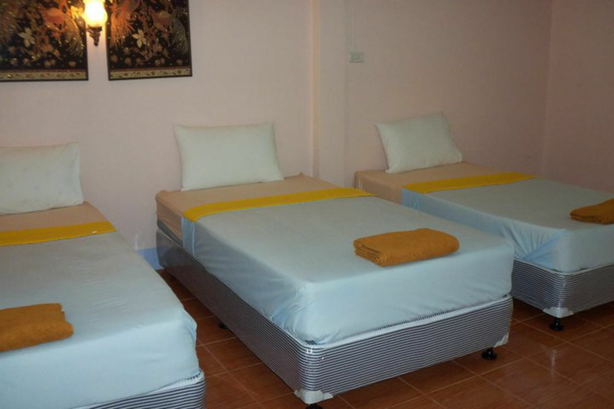 D'S Corner & Guesthouse Phuket Extérieur photo