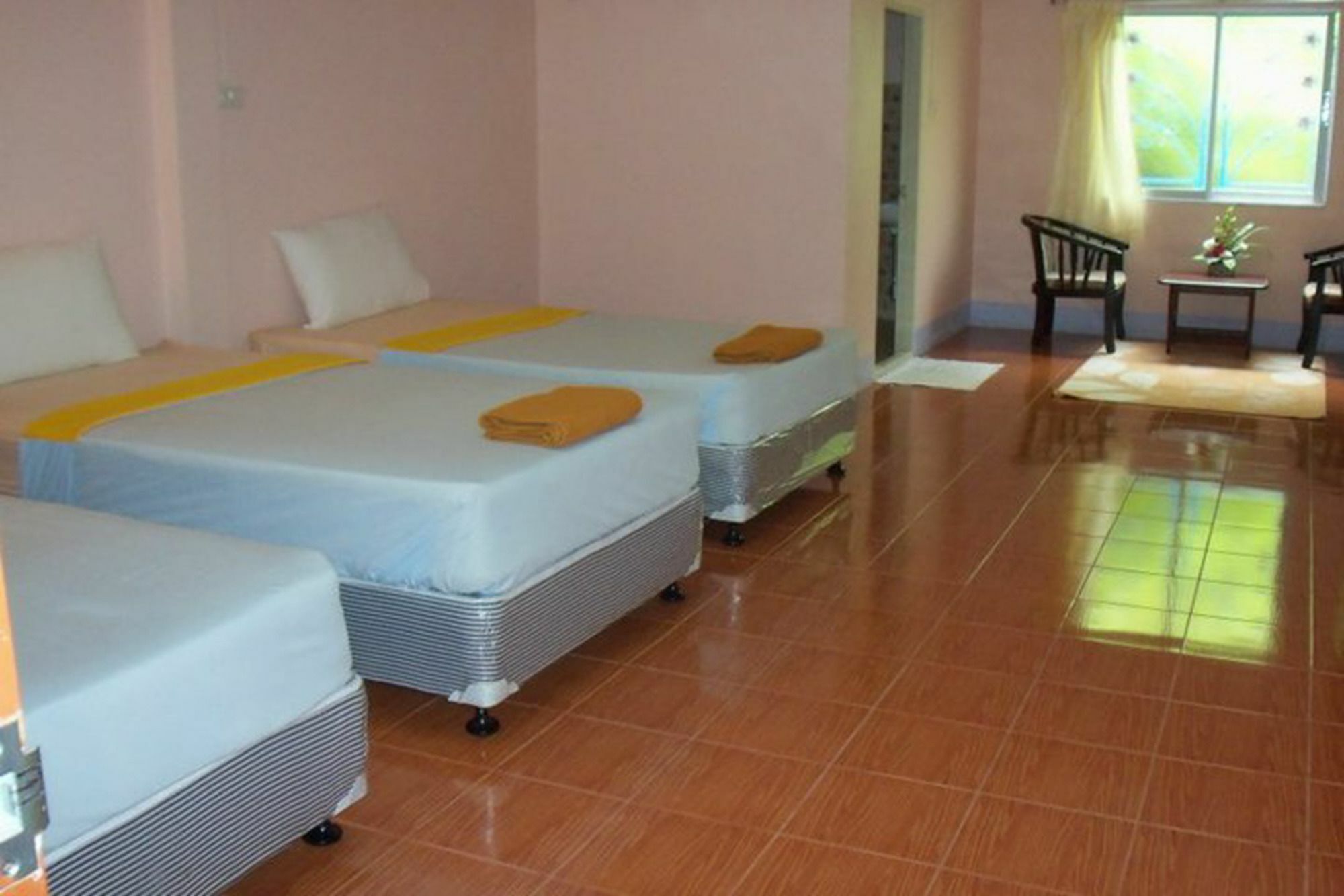 D'S Corner & Guesthouse Phuket Extérieur photo